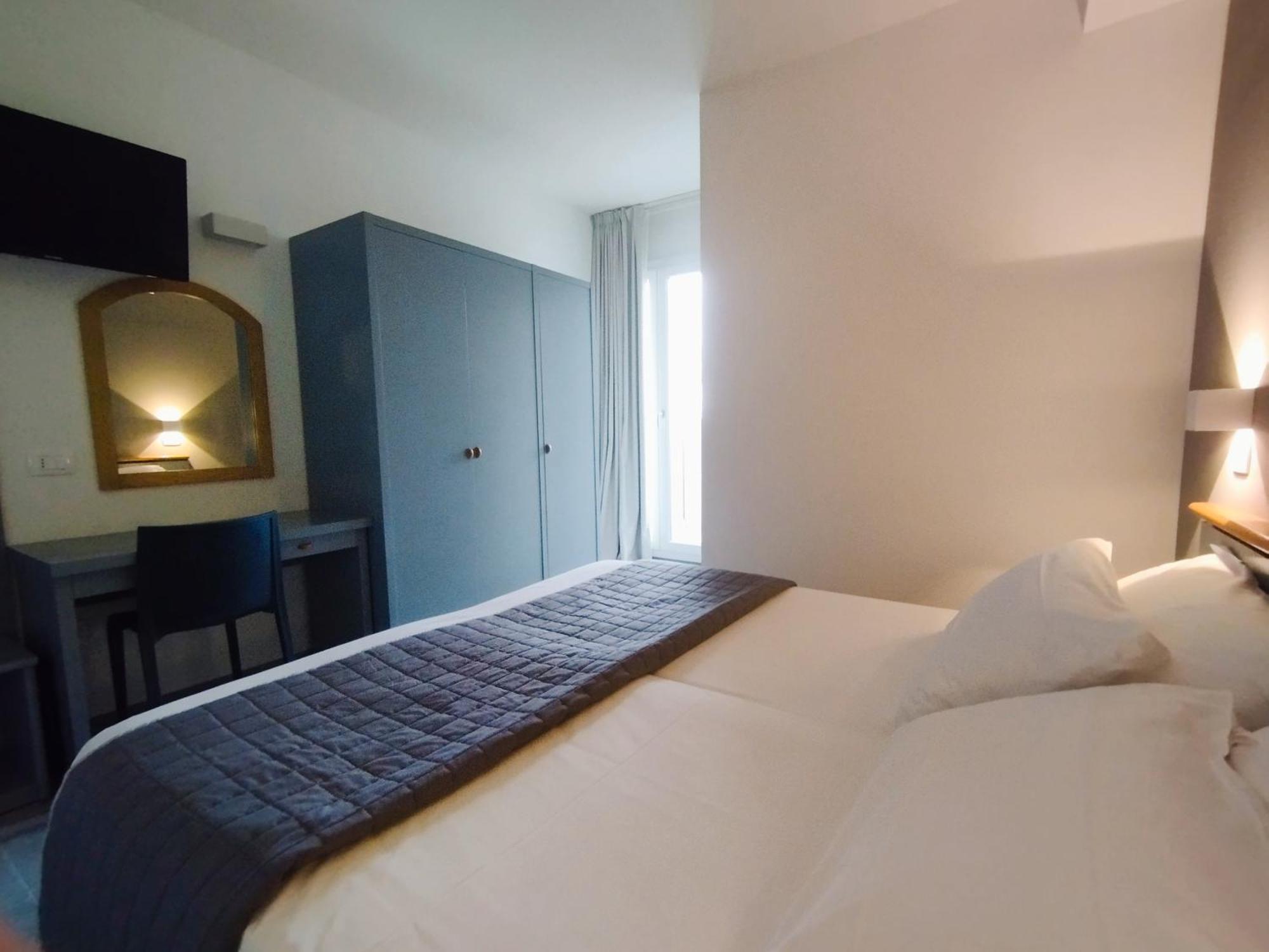 Hotel Excelsior Cervia Exterior photo