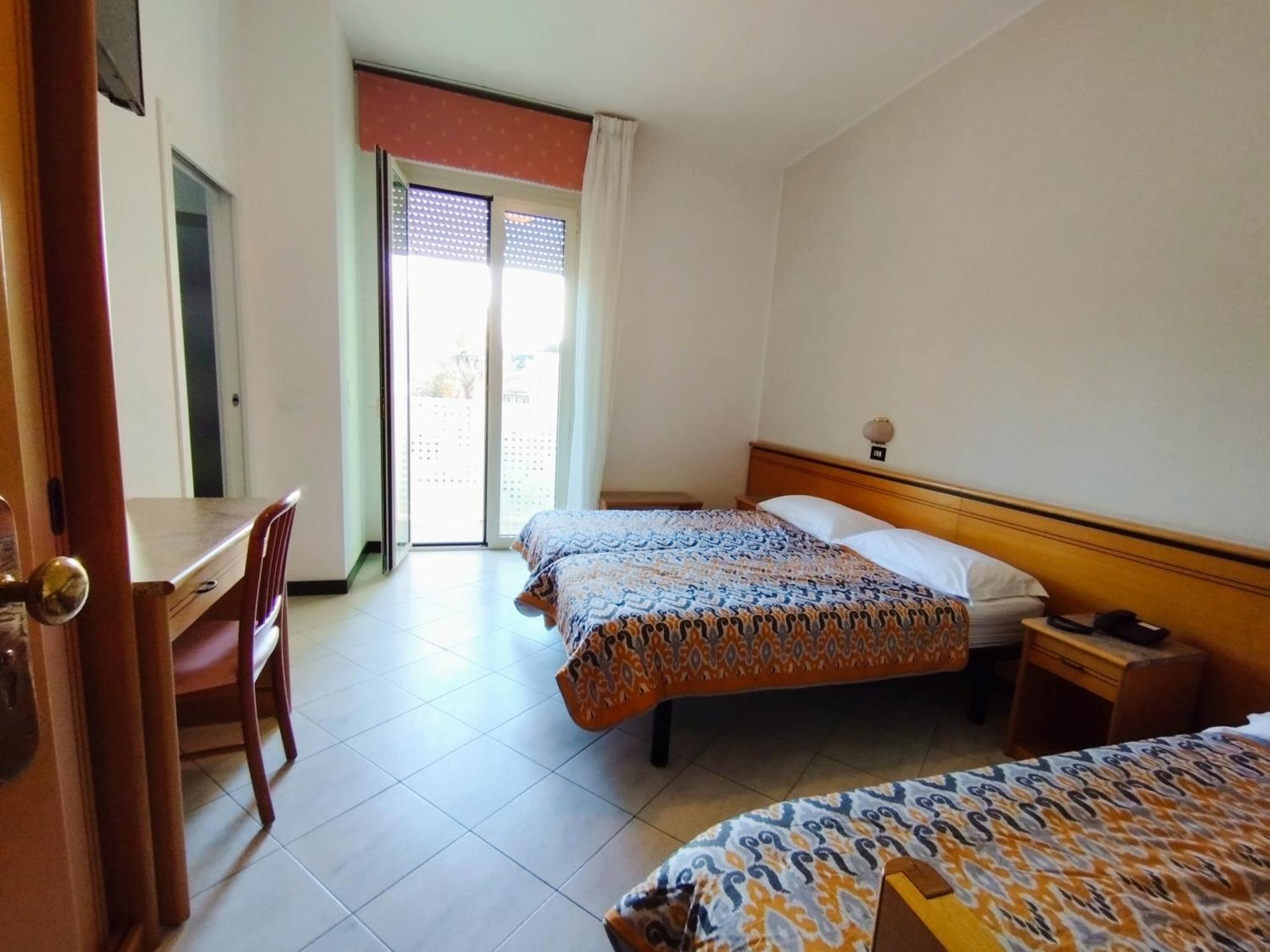 Hotel Excelsior Cervia Exterior photo